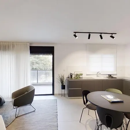 Luxury 3&4 Bedroom New Apartments - Close To The Beach & Bahai Gardens Haifa Exterior photo