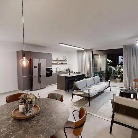 Luxury 3&4 Bedroom New Apartments - Close To The Beach & Bahai Gardens Haifa Exterior photo